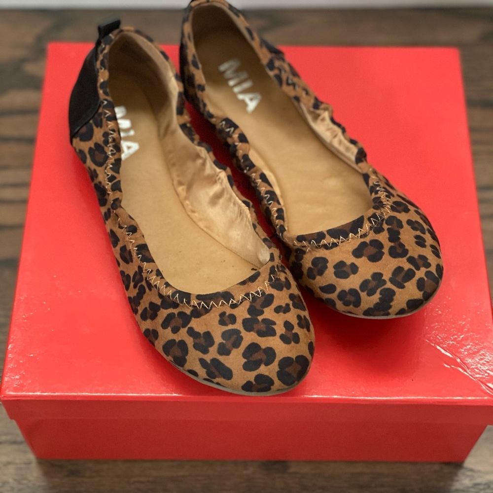 Leopard Flats
